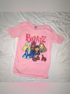 BRATZ SHIRT SIZE SMALL